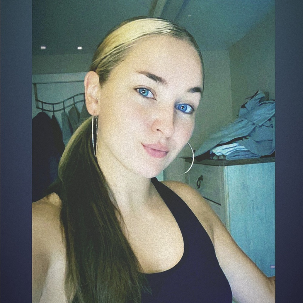 Meet your Posher, Ashleighanna